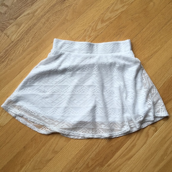 Flowy White Crochet Skater Skirt - Picture 1 of 7